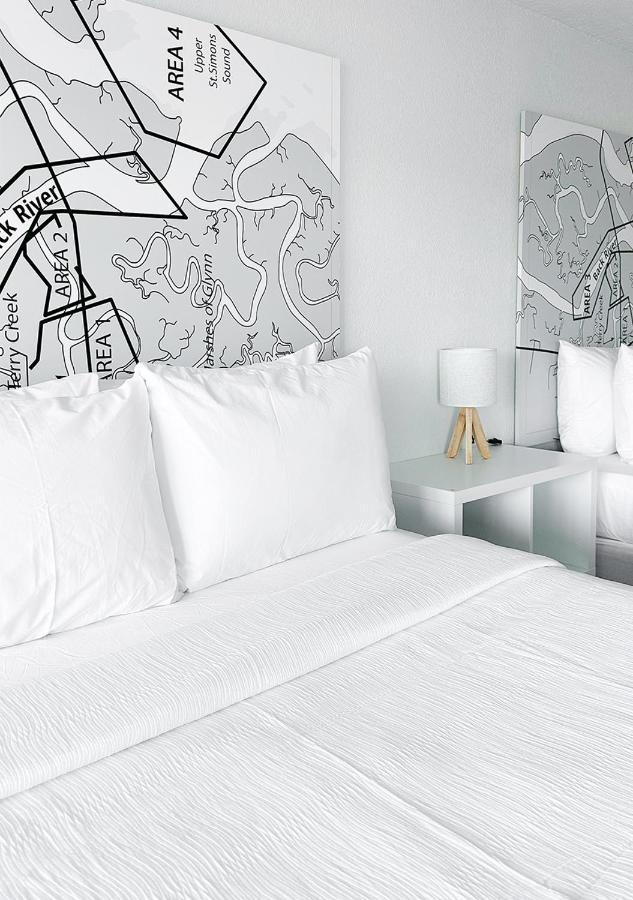 Golden Isles Inn & Suites Брунсуик Екстериор снимка