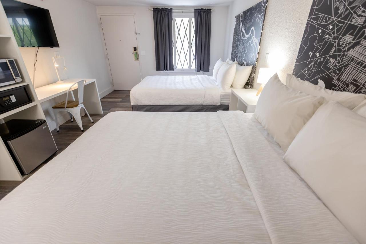 Golden Isles Inn & Suites Брунсуик Екстериор снимка