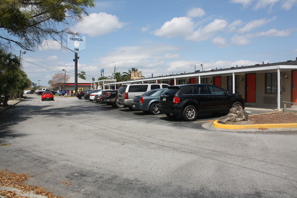 Golden Isles Inn & Suites Брунсуик Екстериор снимка
